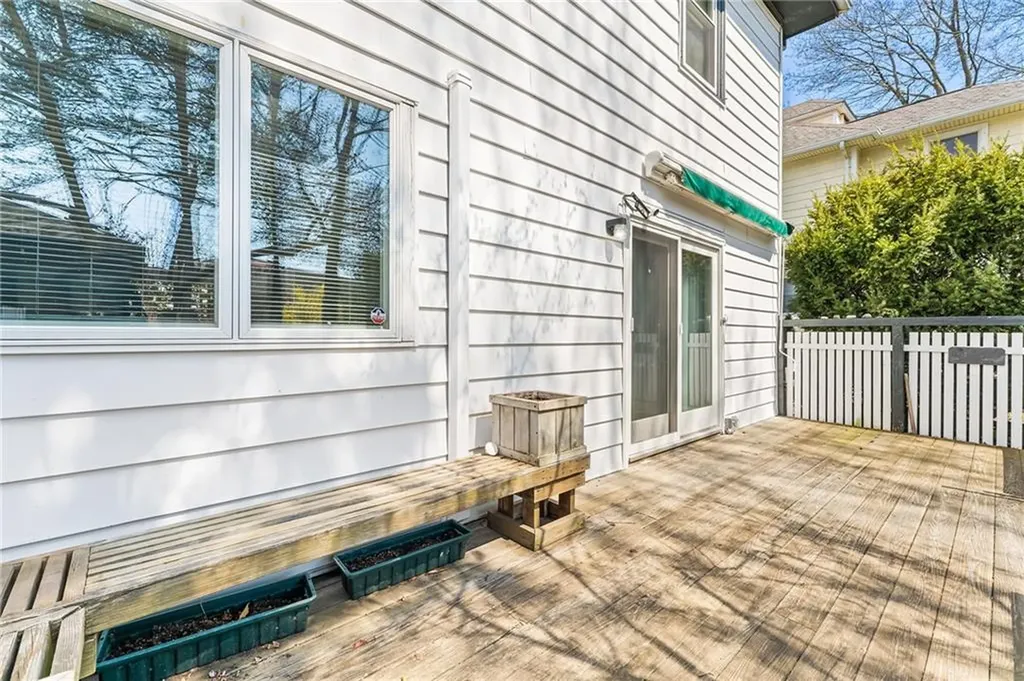 141 Elton Street Providence RI 02906