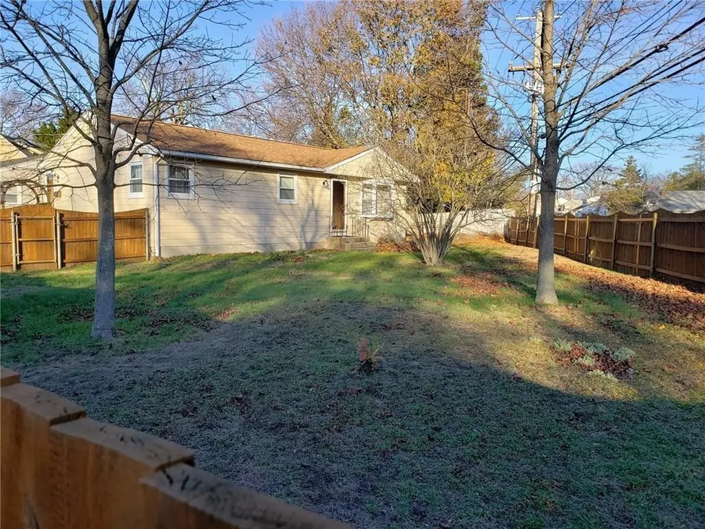 138 Spofford Avenue Warwick RI 02888