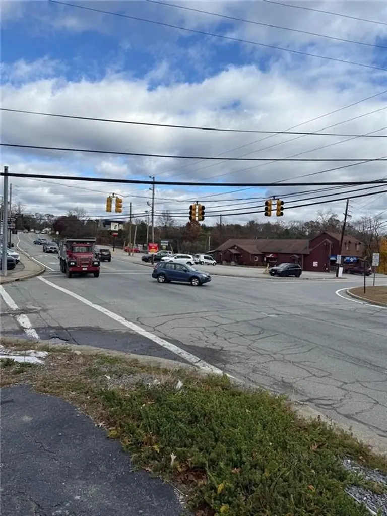 1435 Victory Highway North Smithfield RI 02896
