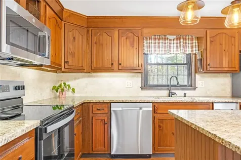 293 Lee Circle Burrillville RI 02859