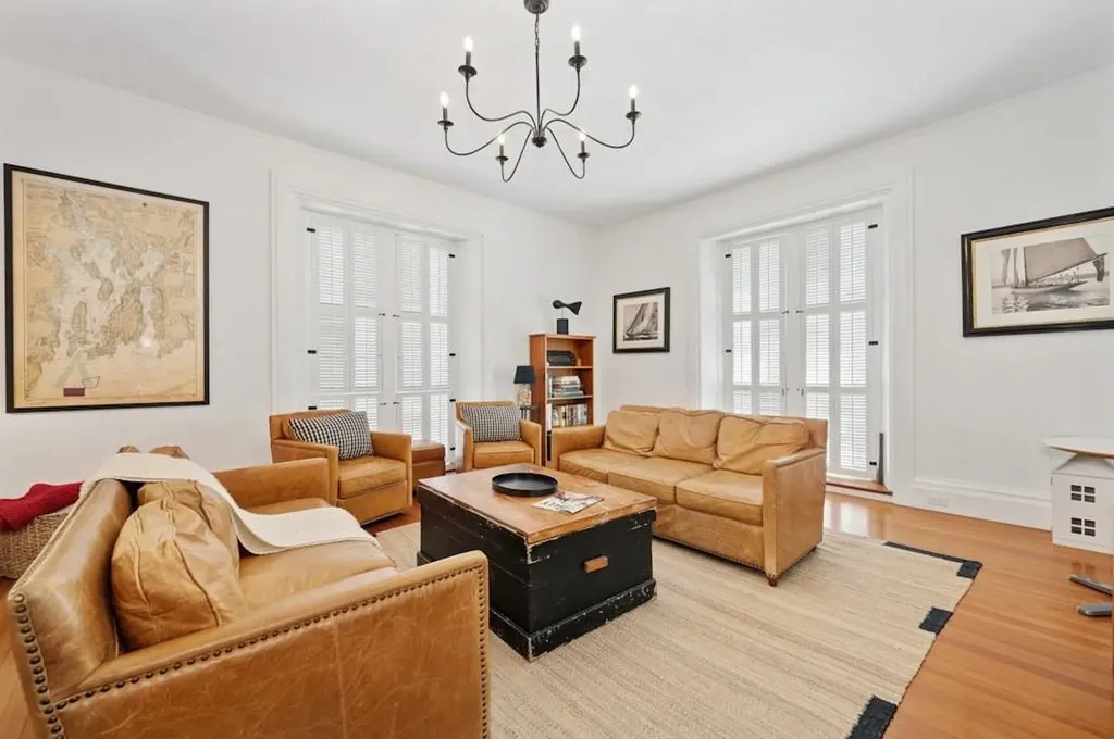 89 State Street Bristol RI 02809