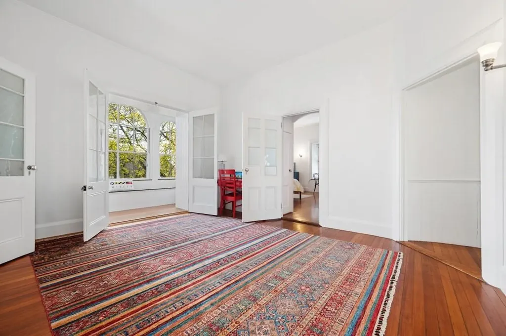 89 State Street Bristol RI 02809