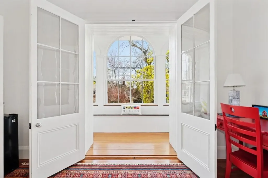 89 State Street Bristol RI 02809