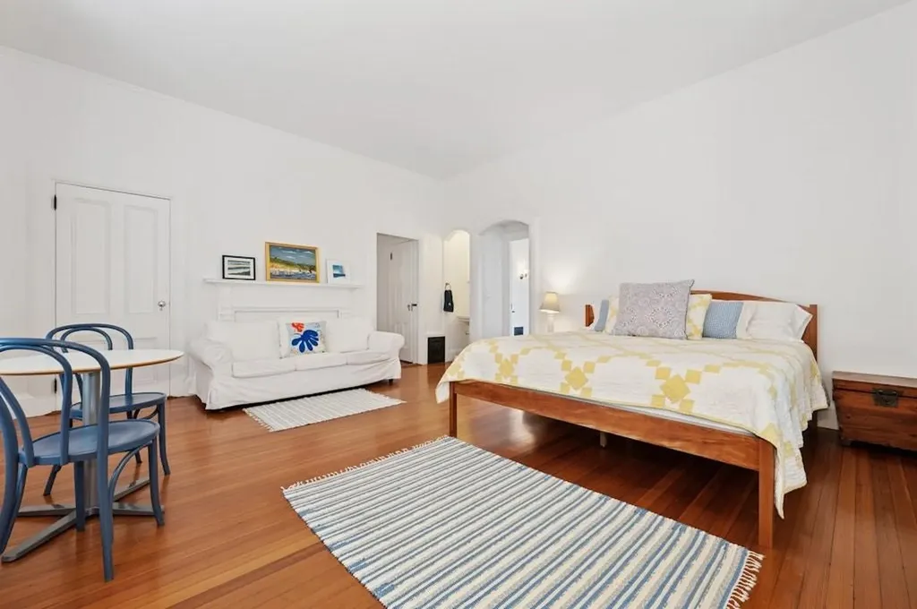 89 State Street Bristol RI 02809