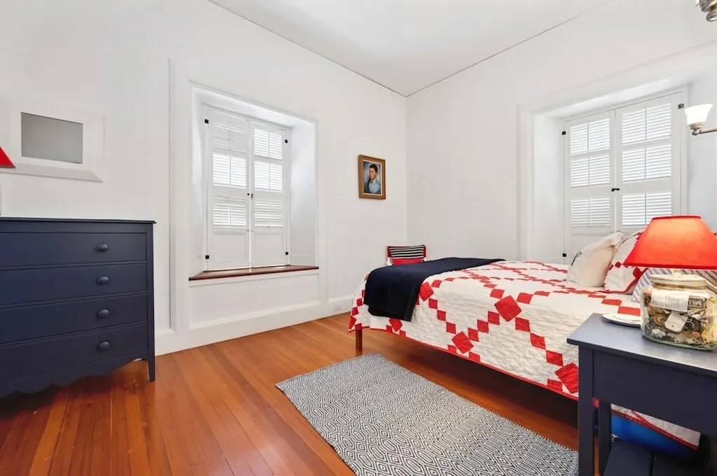 89 State Street Bristol RI 02809