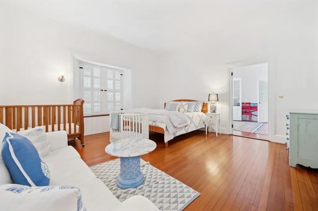 89 State Street Bristol RI 02809