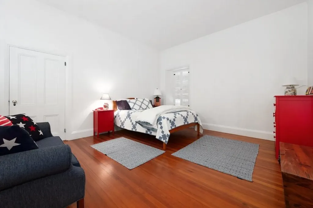 89 State Street Bristol RI 02809