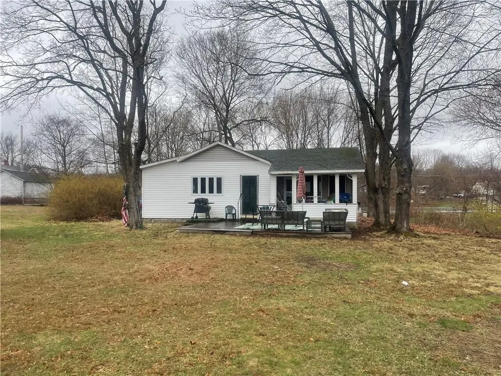 19 Hawkins Circle Glocester RI 02814