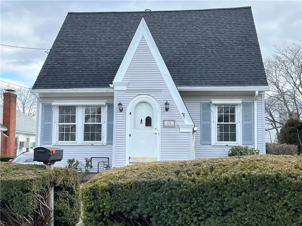 122 Calaman Road Cranston RI 02910