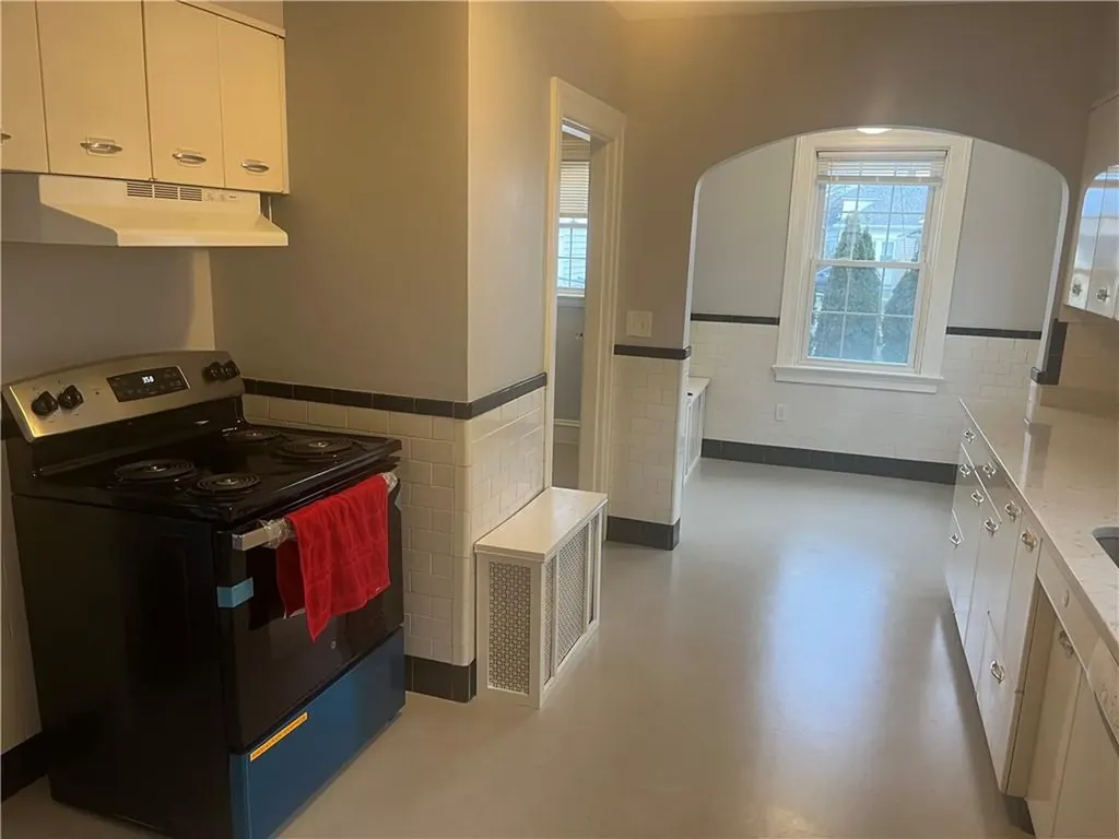 122 Calaman Road Cranston RI 02910