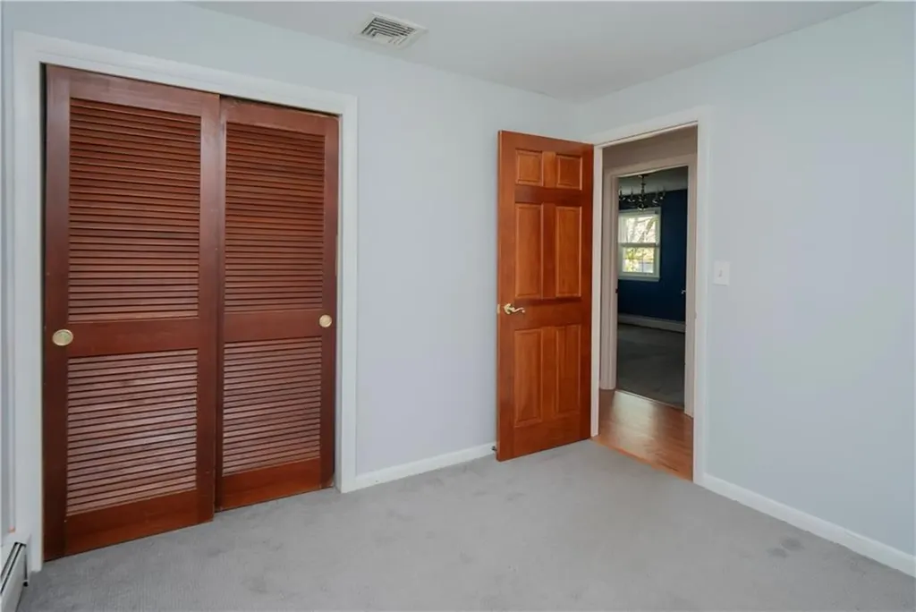 93 Viking Drive Portsmouth RI 02871