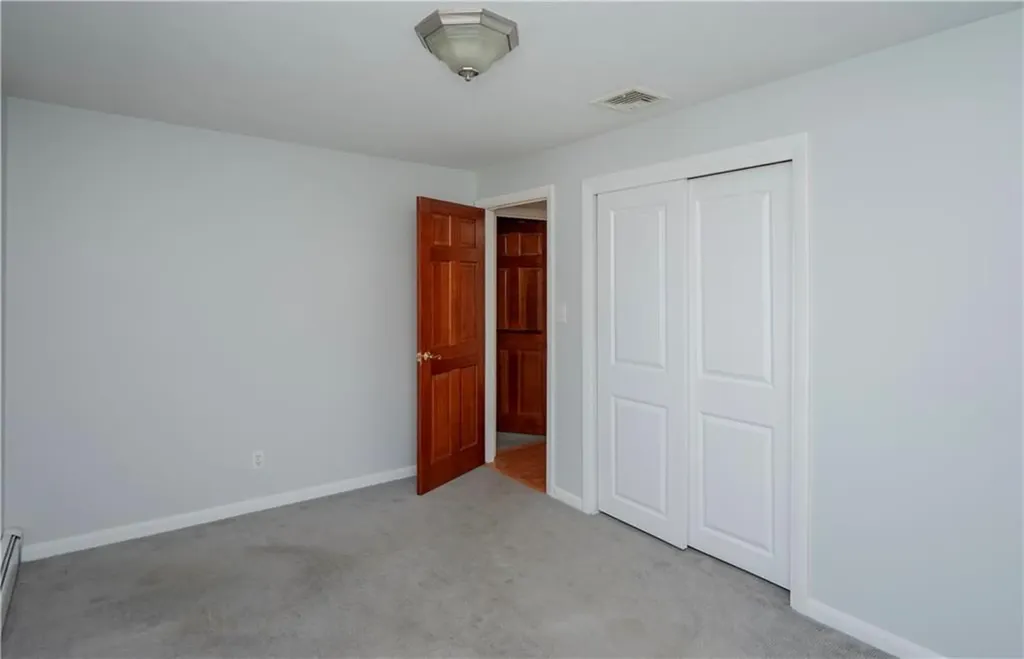 93 Viking Drive Portsmouth RI 02871