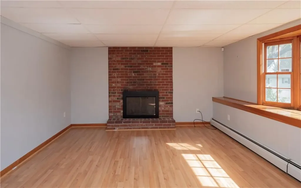 93 Viking Drive Portsmouth RI 02871