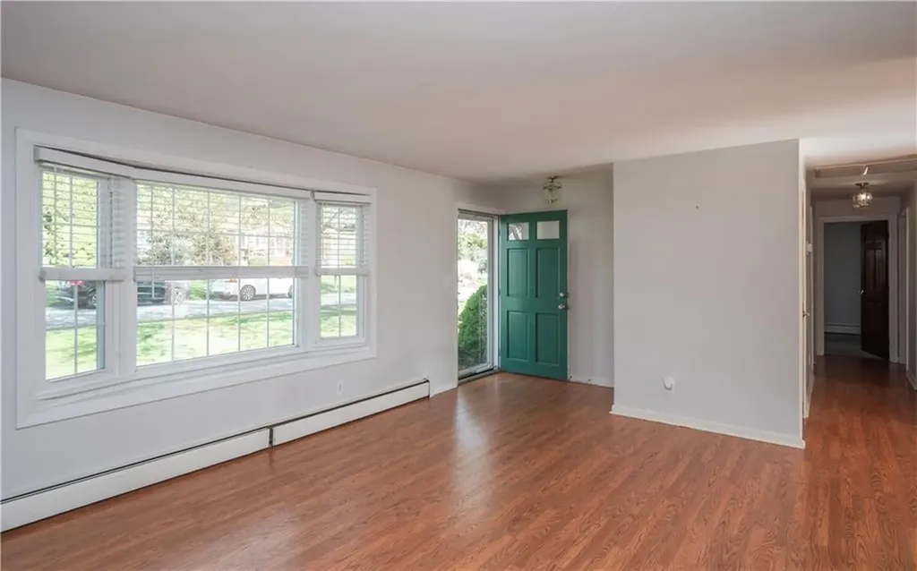 93 Viking Drive Portsmouth RI 02871