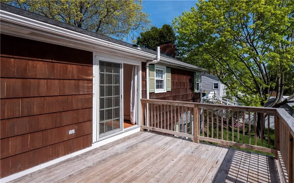 93 Viking Drive Portsmouth RI 02871