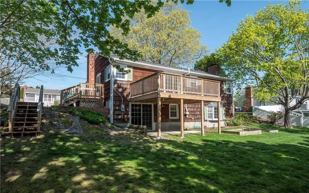 93 Viking Drive Portsmouth RI 02871