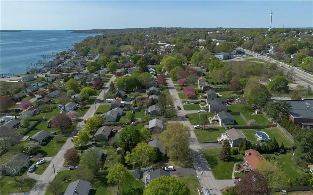 93 Viking Drive Portsmouth RI 02871