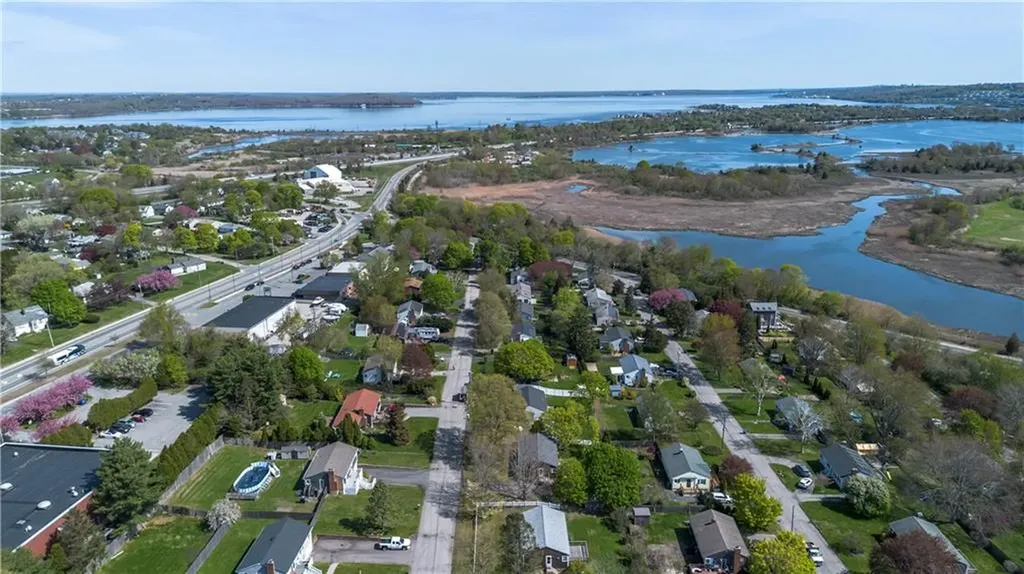 93 Viking Drive Portsmouth RI 02871