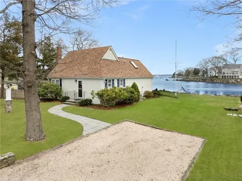 221 Earle Drive North Kingstown RI 02852
