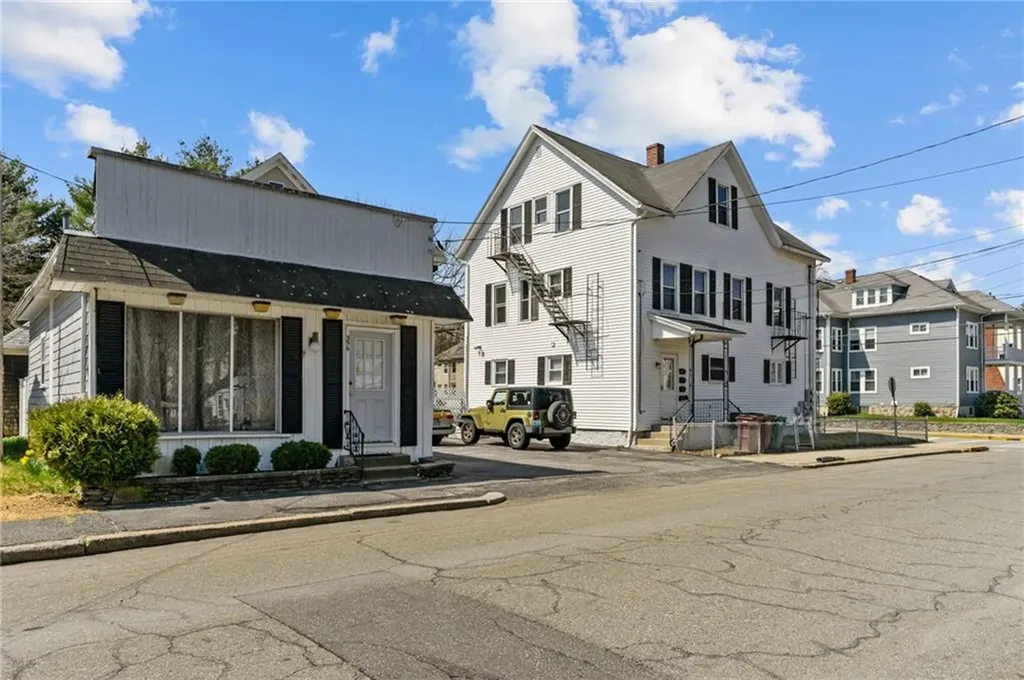446 Coe Street Woonsocket RI 02895