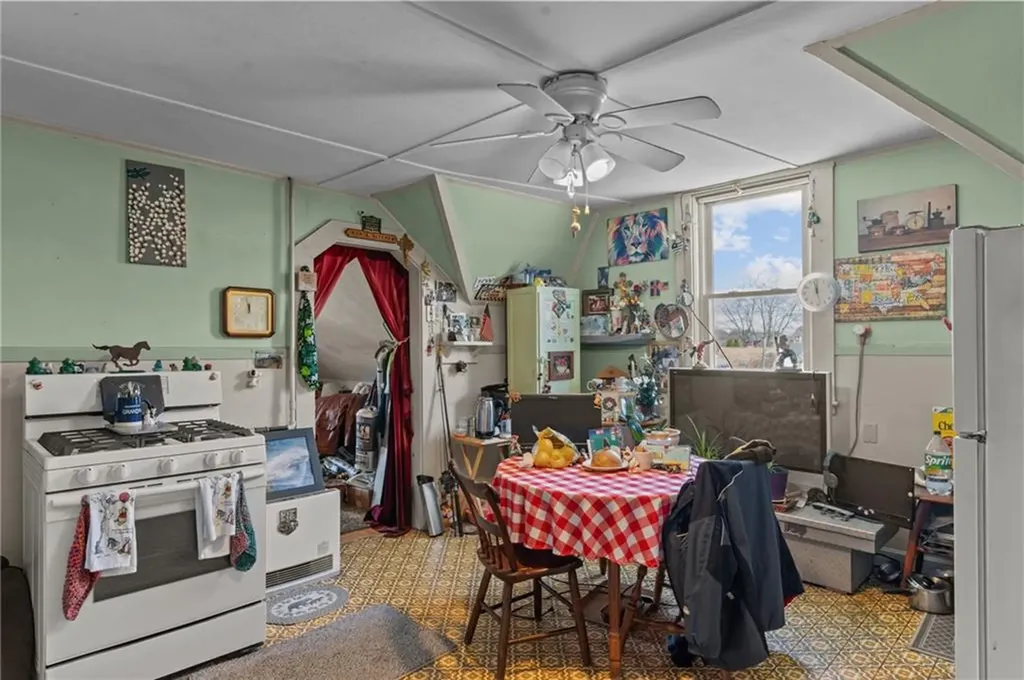 446 Coe Street Woonsocket RI 02895