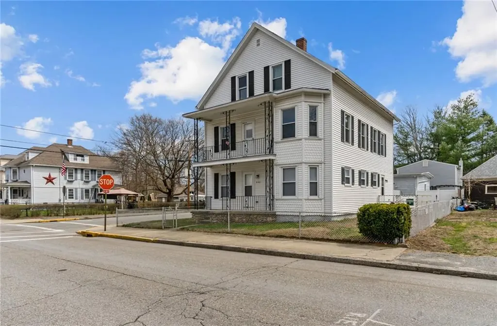 446 Coe Street Woonsocket RI 02895
