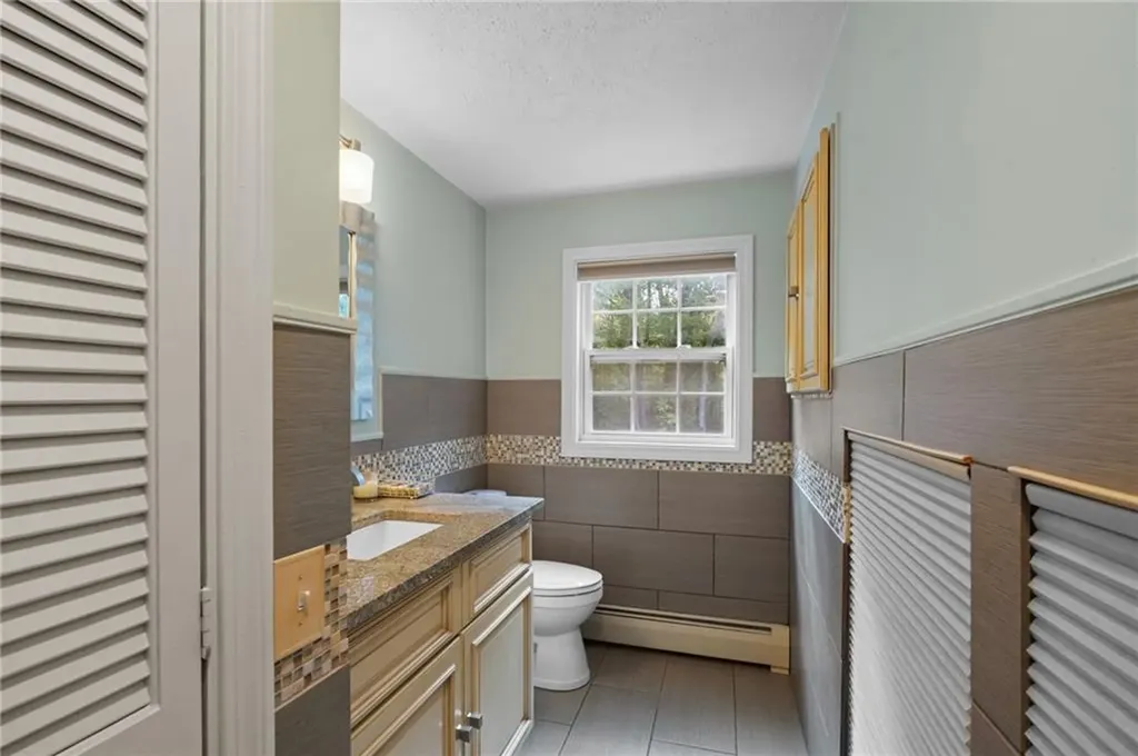66 Ridgewood Road Cranston RI 02921