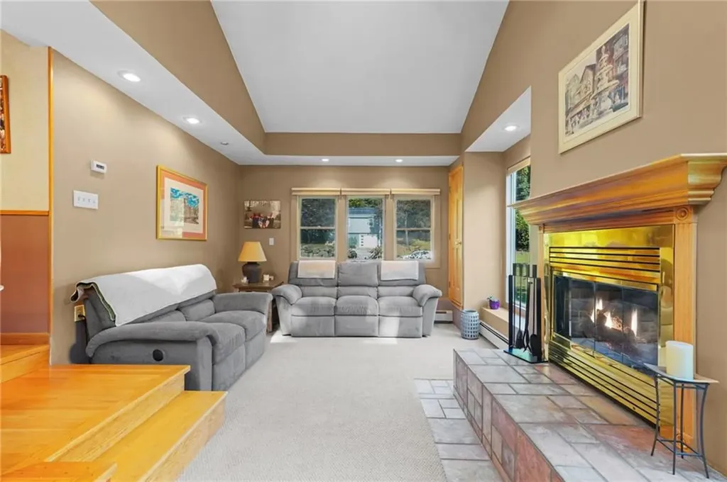 66 Ridgewood Road Cranston RI 02921