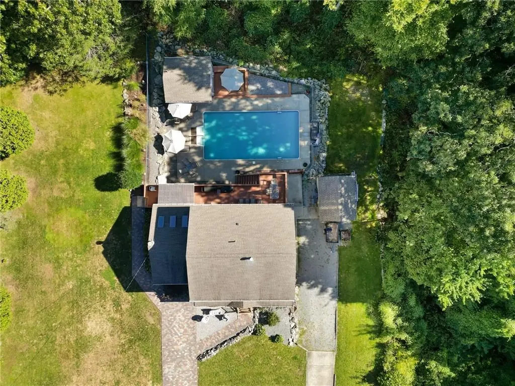 66 Ridgewood Road Cranston RI 02921