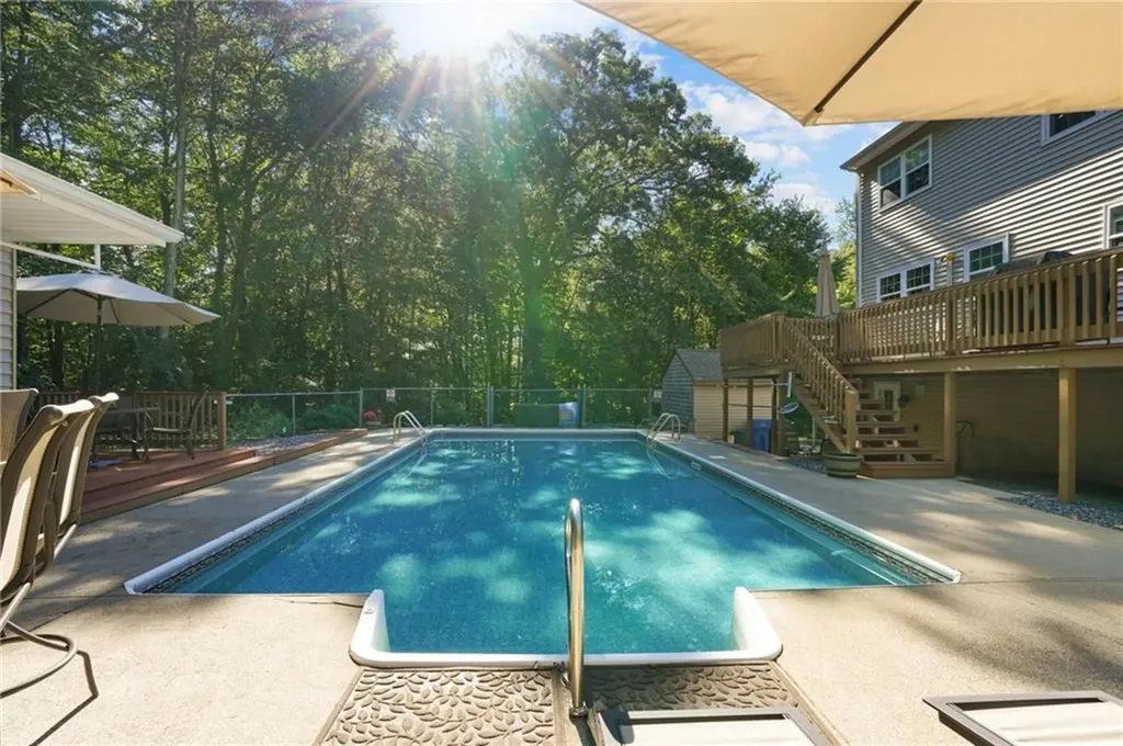 66 Ridgewood Road Cranston RI 02921