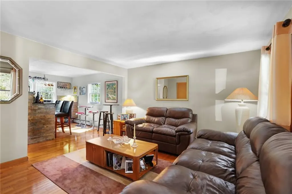 66 Ridgewood Road Cranston RI 02921