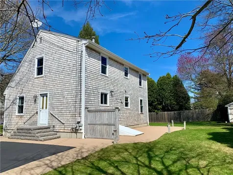 36 Brooks Farm Drive Bristol RI 02809