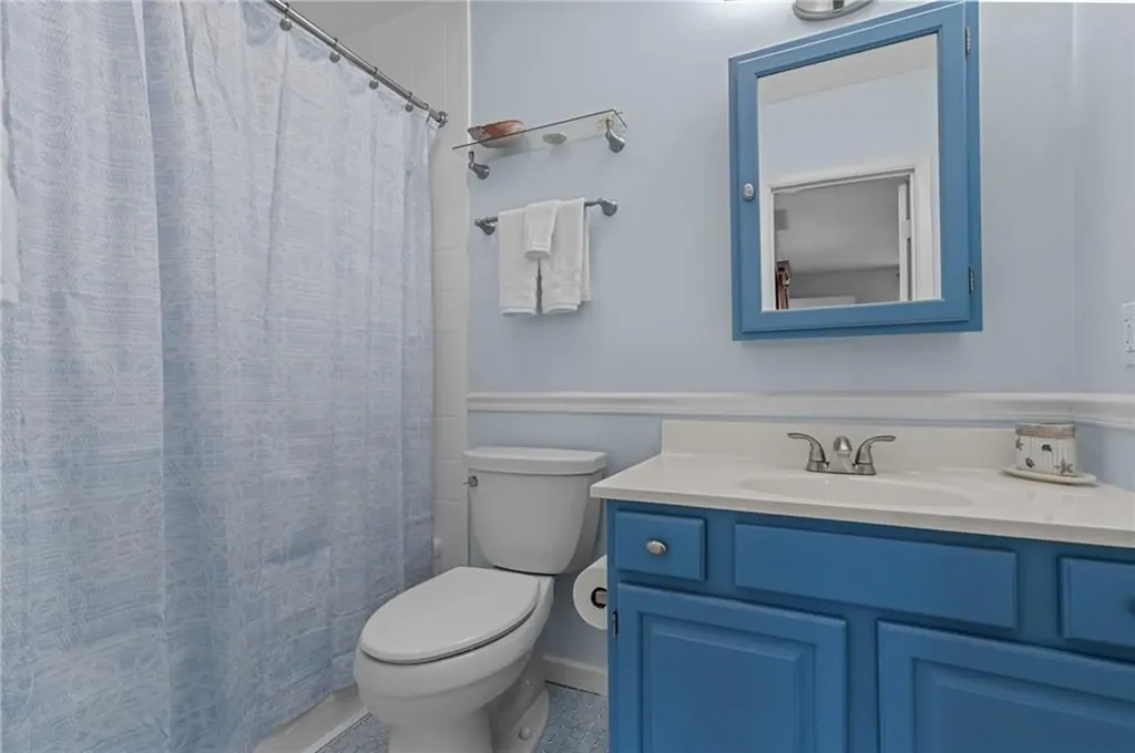 48 Carver Lane Narragansett RI 02882