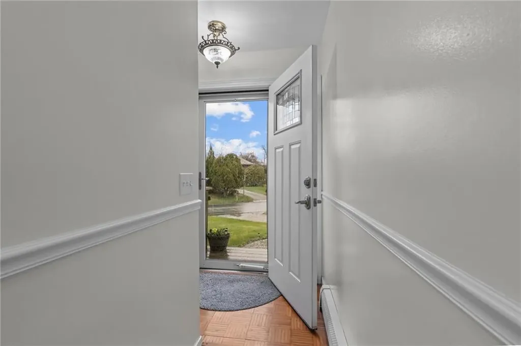 48 Carver Lane Narragansett RI 02882