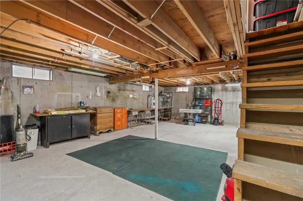 48 Carver Lane Narragansett RI 02882