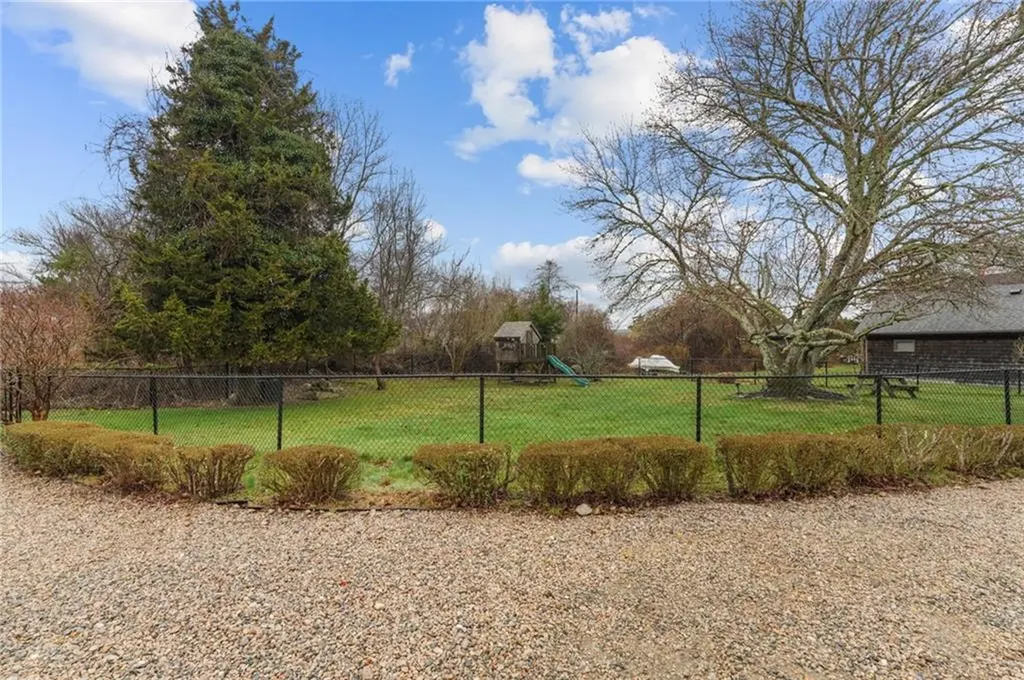 48 Carver Lane Narragansett RI 02882