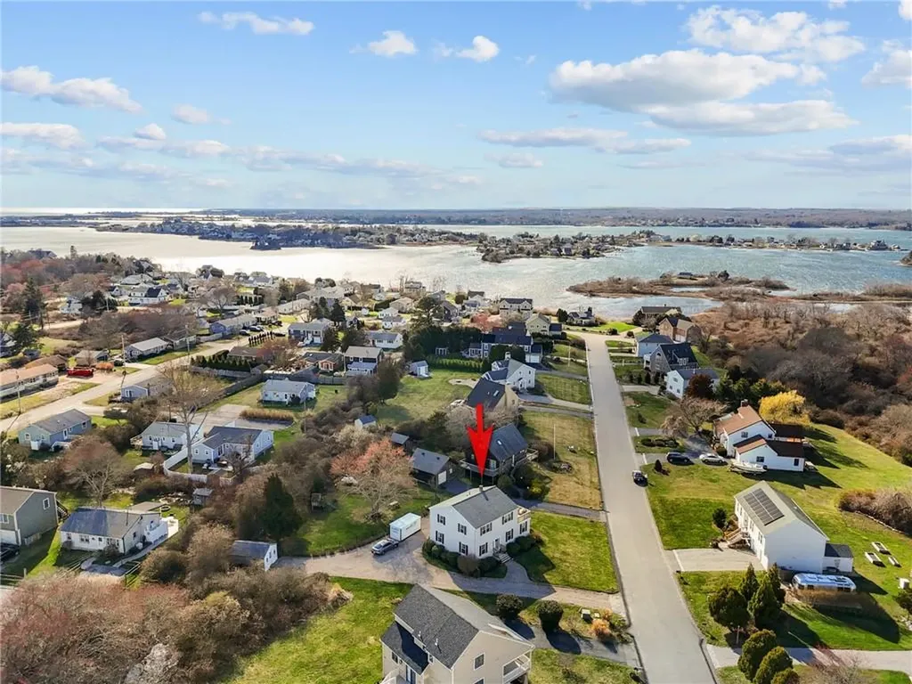 48 Carver Lane Narragansett RI 02882