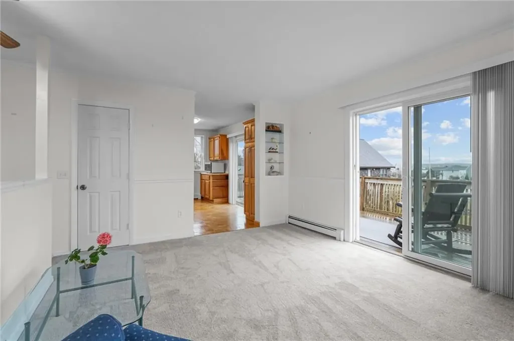 48 Carver Lane Narragansett RI 02882