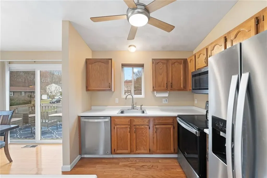 9 Iroquois Trail Cranston RI 02921