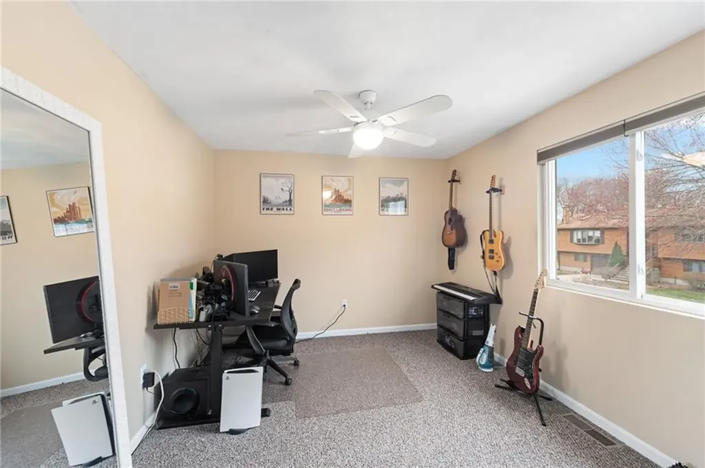 9 Iroquois Trail Cranston RI 02921