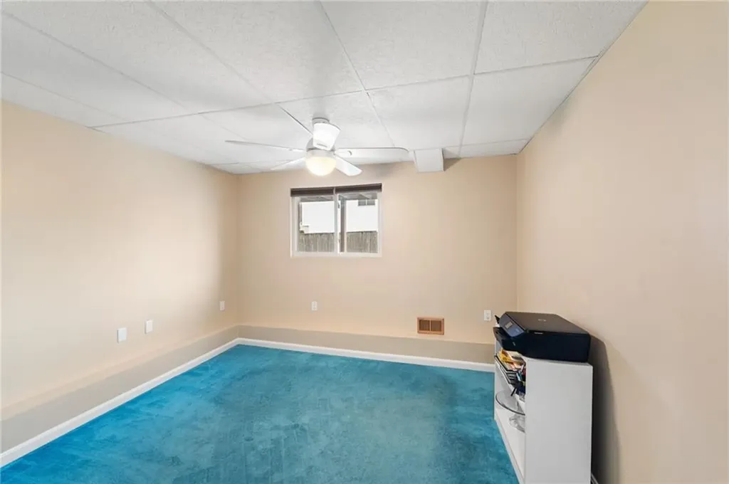 9 Iroquois Trail Cranston RI 02921