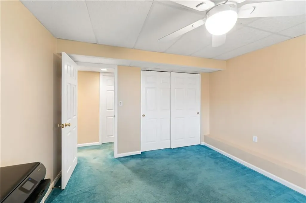 9 Iroquois Trail Cranston RI 02921