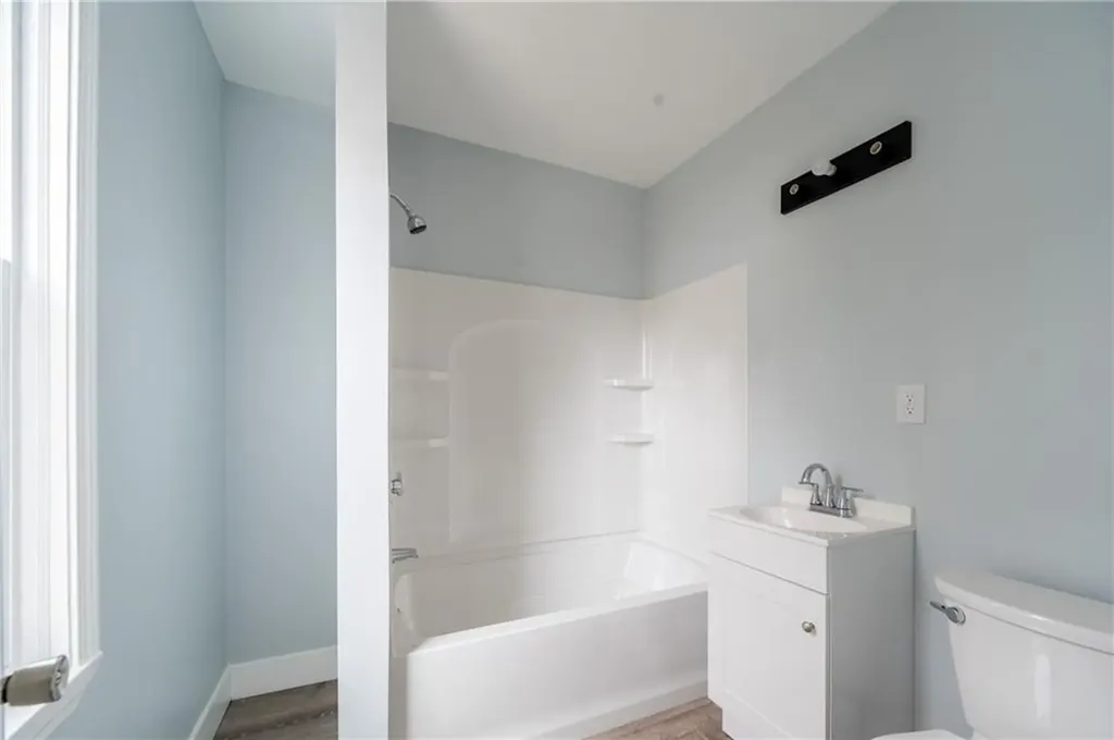 10 Oneil Street Providence RI 02904