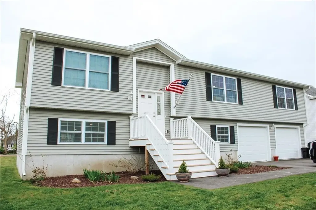 25 Windward Drive Portsmouth RI 02871