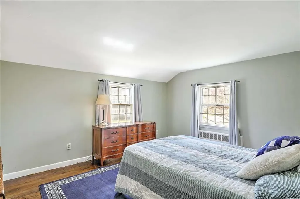 11 Pine Avenue Barrington RI 02806