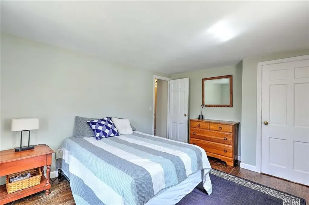 11 Pine Avenue Barrington RI 02806