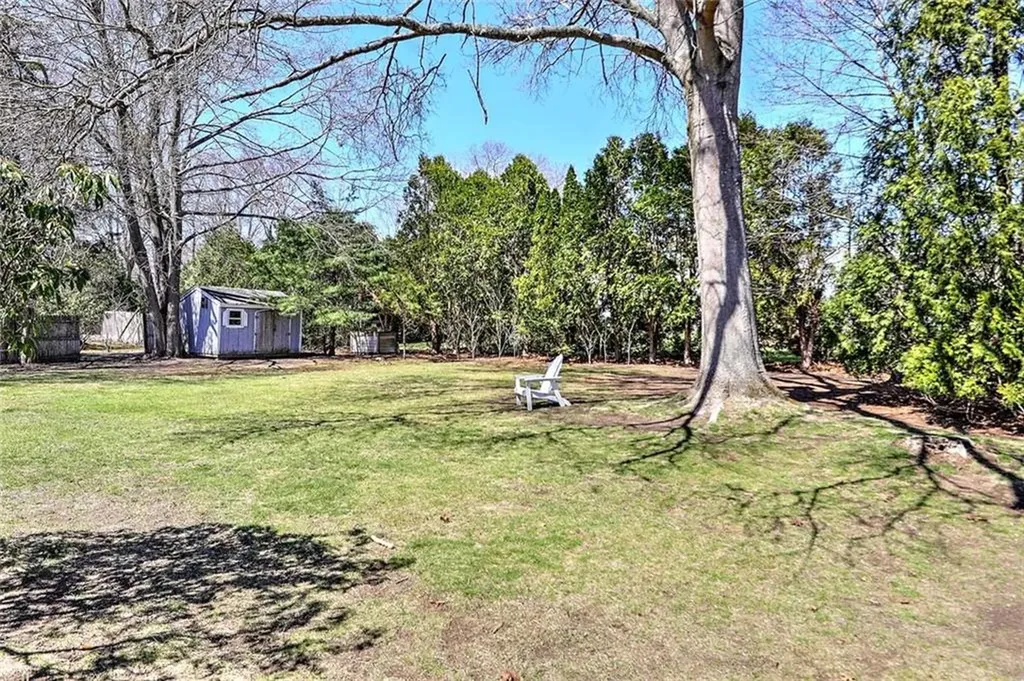 11 Pine Avenue Barrington RI 02806