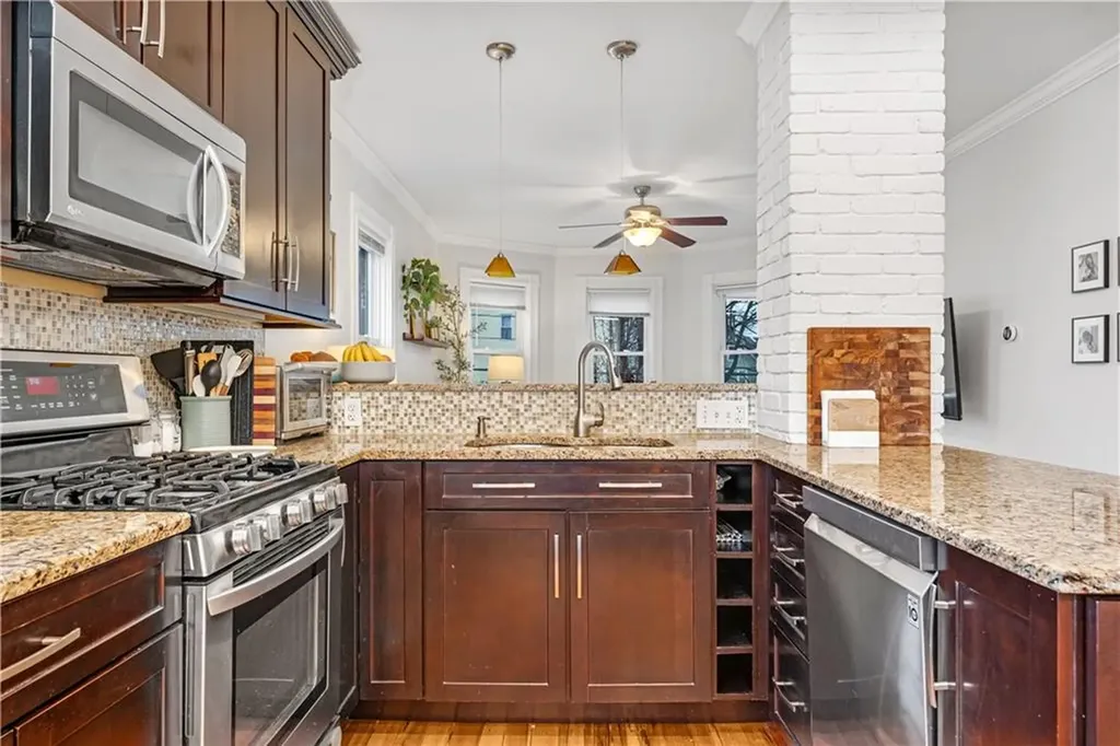 21 Exeter Street Providence RI 02906