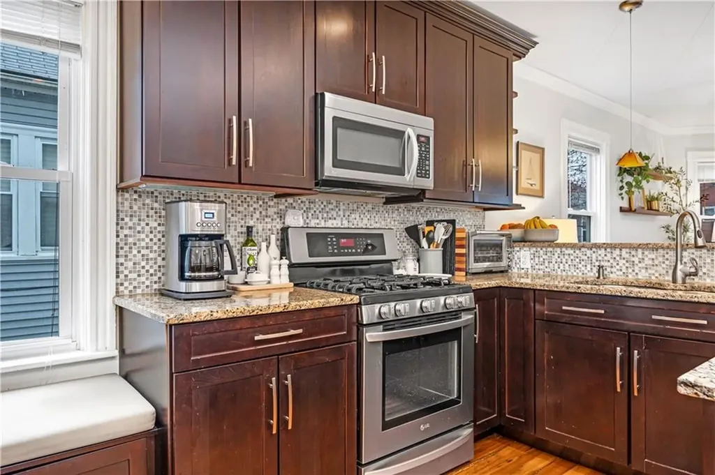 21 Exeter Street Providence RI 02906