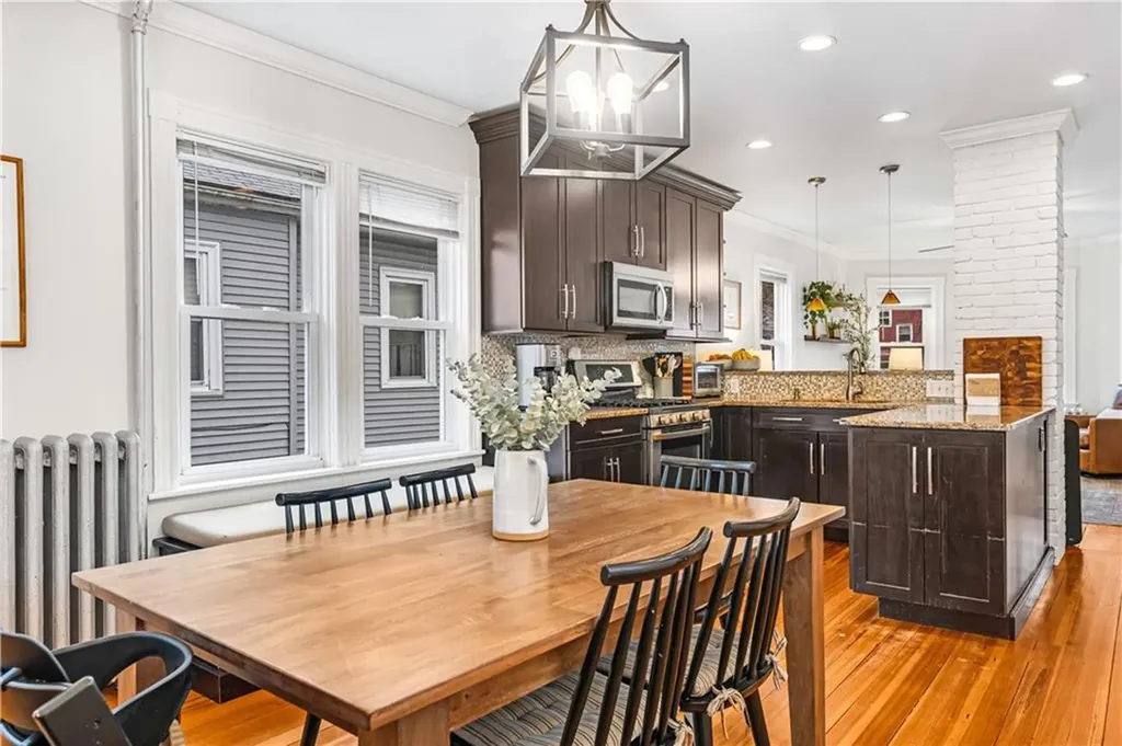21 Exeter Street Providence RI 02906